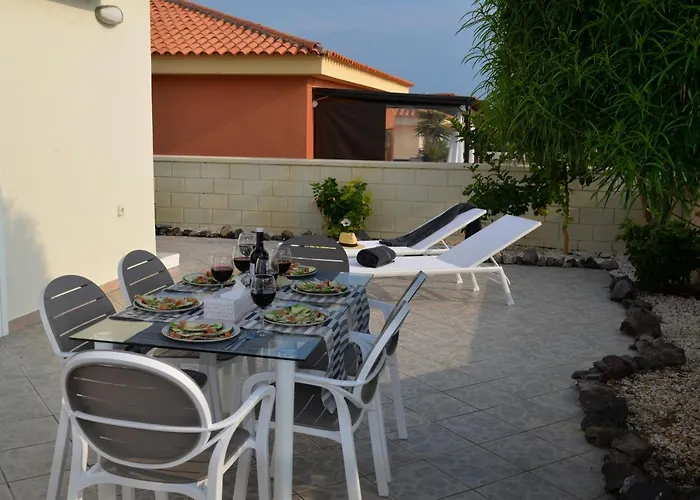 Erna Relax Dream * Callao Salvaje